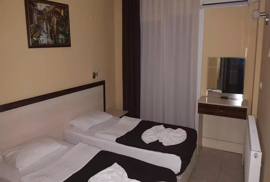hotel blue sea kusadasi_shabavizparvaz_01.jpg